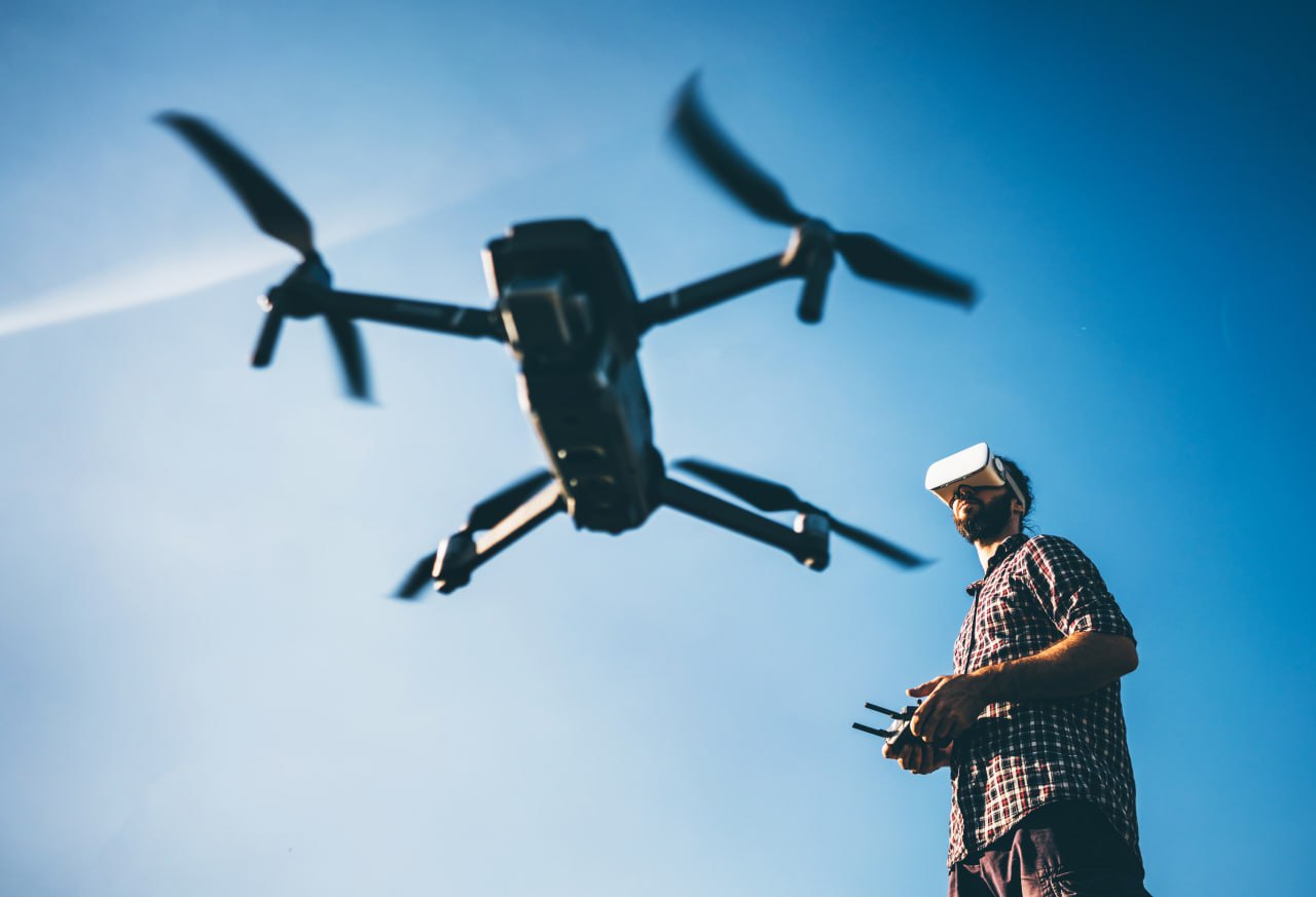 CX2's Vadris SDR Turns FPV Drones Into Pilot-Hunters